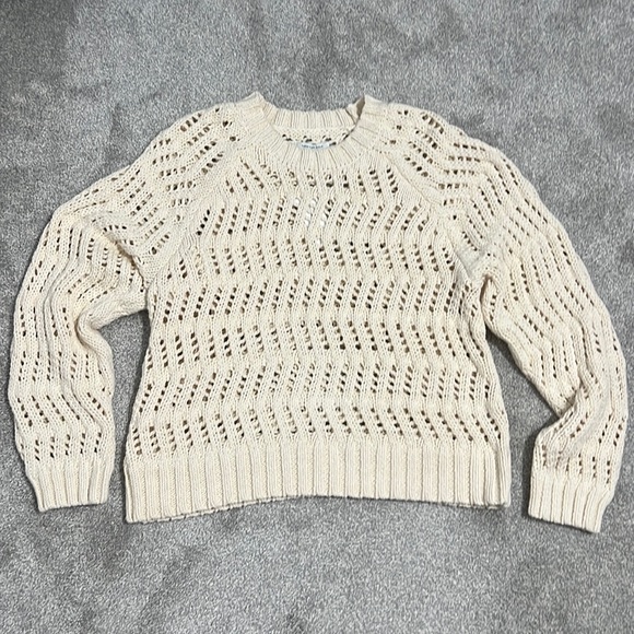 American Eagle Outfitters Sweaters - American Eagle Crochet Chunky Knit Sweater Size L NWT
